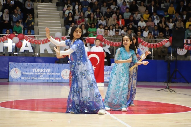 Hakkari'de 23 Nisan coşkusu galerisi resim 10