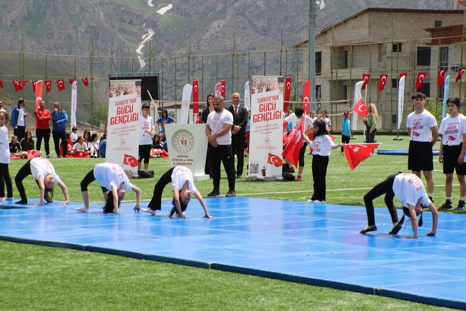 Hakkari'de 19 Mayıs coşkusu 2024 galerisi resim 16