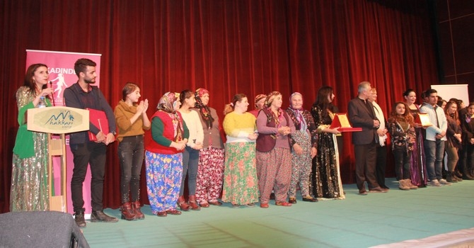 Arslanköy kadın tiyatro topluluğu galerisi resim 16