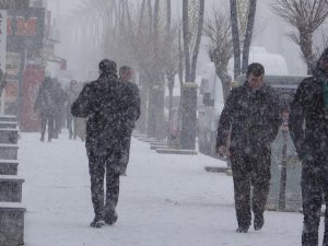 164 yerleşim yerinin yolu ulaşıma kapandı