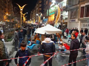 Hakkari'de Ramazan geceleri huzur içinde geçiyor