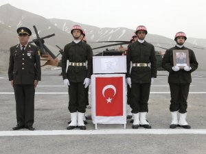 Hakkari'de şehit üsteğmen için tören düzenlendi