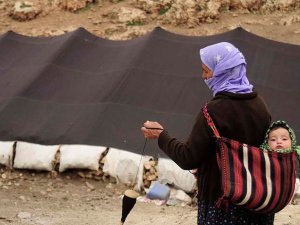 Ağlayan bebeği yatıştırma yöntemini buldu