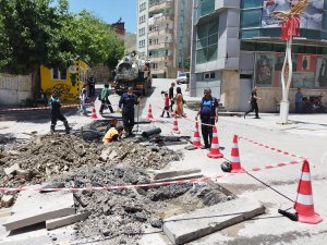 Hakkari'de kanalizasyon arızaları ile mücadele