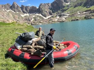 Hakkari Cilo-Sat Gölleri temizlendi