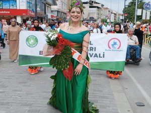 Ot Festivali renkli görüntülerle başladı