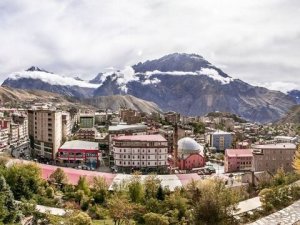 Hakkari’de elektrik kesintisi: Kentte neler yaşandı?