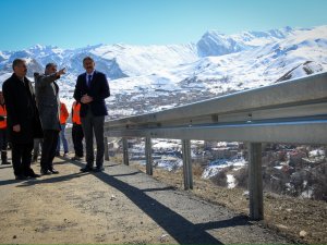 Vali Çelik, bariyer çalışmalarını denetledi