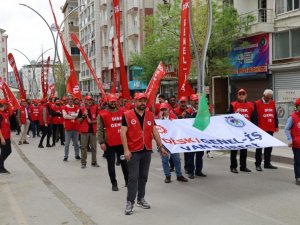 Van 1 Mayıs “Emek bizim söz bizim” *