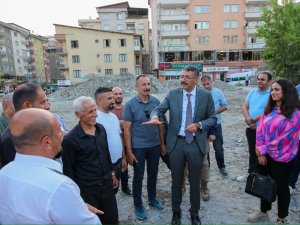 Vali Çelik "Eski belediye alanında sosyal alan yapılacak"