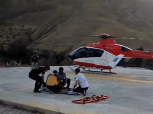 Helikopter ambulans çocuk için havalandı