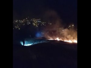 Hakkari'de anız yangınına müdahale edildi