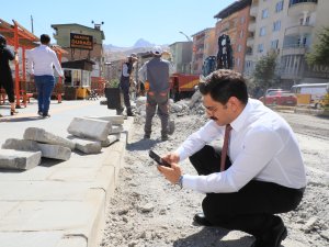 Hakkâri Belediyesi çalışıyor şehir güzelleşiyor