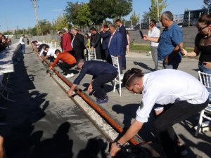 Van'da 65 metre uzunluğunda kebap yapıldı