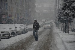 HAKKARİ DE KAR YAĞIŞI