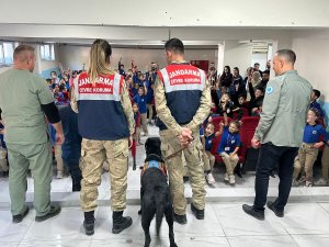 Hakkâri’de öğrencilere hayvan sevgisi anlatıldı