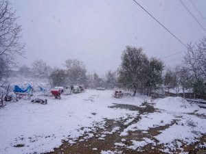 Uludağ’da kar yağışı başladı