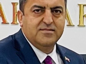 İş İnsanı Azizoğlu'ndan Demir'e tebrik mesajı