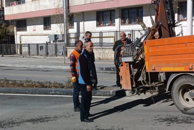 Şehir içi trafik levhaları takıldı