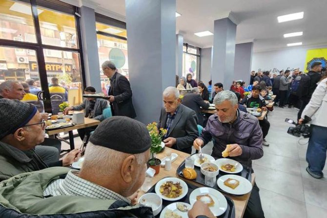 Diyarbakır’a ikinci lokanta: 4 çeşit yemek 70 TL