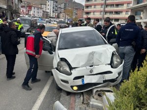 Hakkari’de korkutan trafik kazası