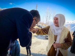 Vali Çelik, vatandaşların sorunlarını dinledi