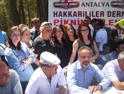 Antalya'da Hakkari'liler coştu