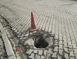 Hakkari'de açık bırakılan kuyu tehlike saçıyor