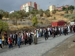 SINIR BOYUNDA ÖZERKLİK YÜRÜYÜŞÜ