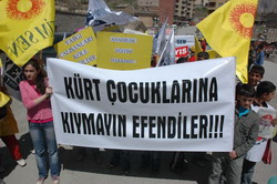 HAKKARİ'DE 1 MAYIS KUTLAMALARI(1)