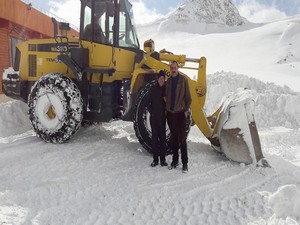 Hakkari’de 6 köy, 17 mezra yolu ulaşıma kapandı