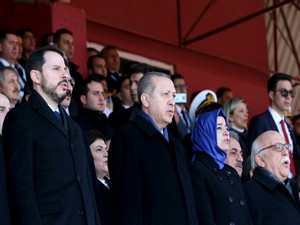 Erdoğan, Bakan Kaya'nın yanında hiç ayrılmadı!