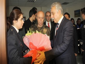 Hakkari’de polis haftası kutlandı!