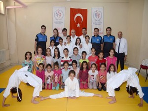 Hakkari polisi Judo takımını ziyaret etti!