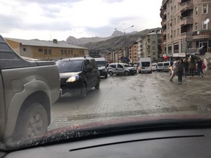 Hakkari'de düzensiz araç parklarına tepki!