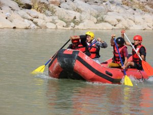 Raftingçiler Zap'ta şampiyonluk için hazırlanıyor