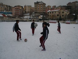 Hakkarigücü Ağrıspor'u konuk ediyor