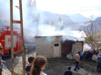 Hakkari’de korkutan tandır evi yangını