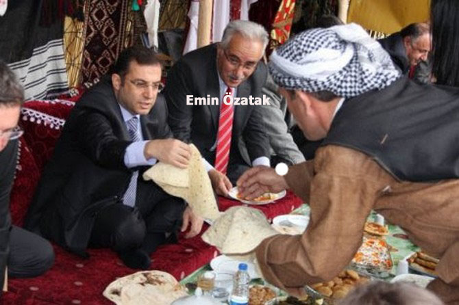 emin-ozatak-mmmm.jpg