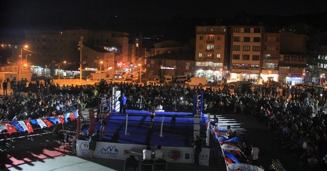 muay-thai-gala-gecesi-hakkari’de-yapildi-8.jpg